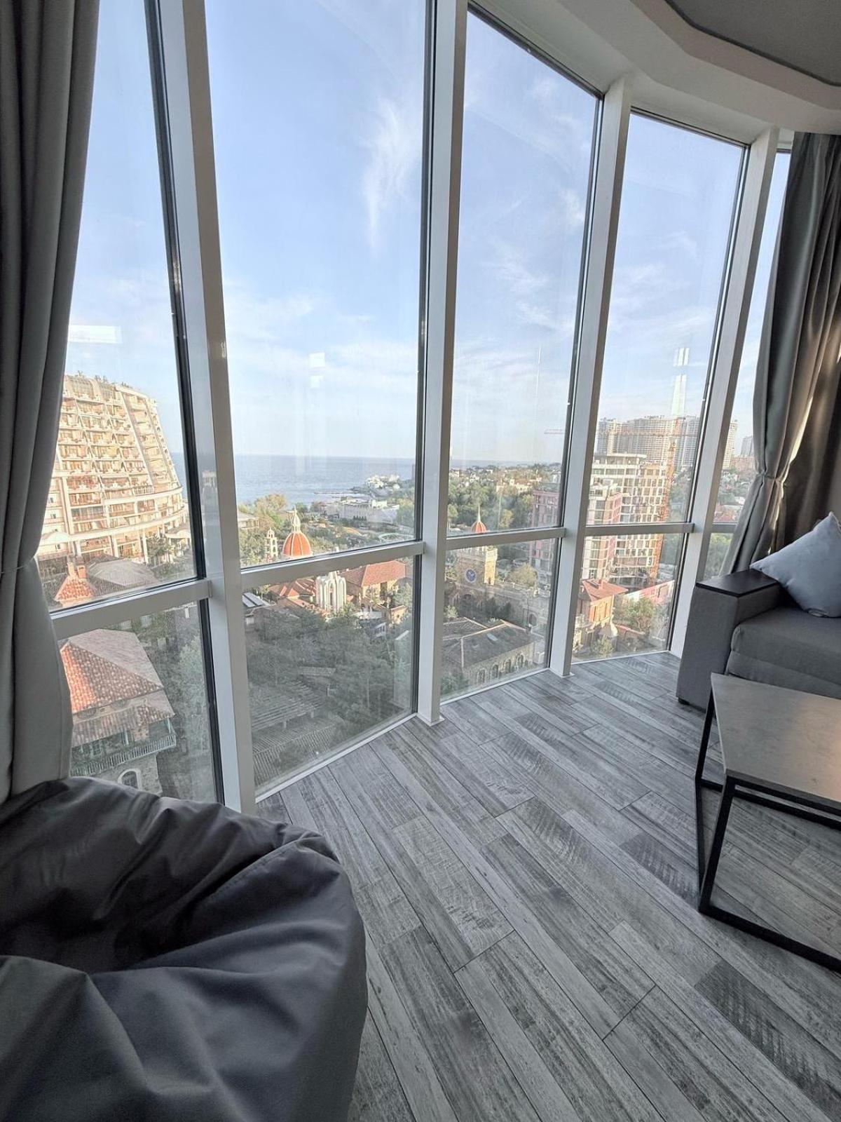 Gagarin Plaza Apartments Odessa Ngoại thất bức ảnh