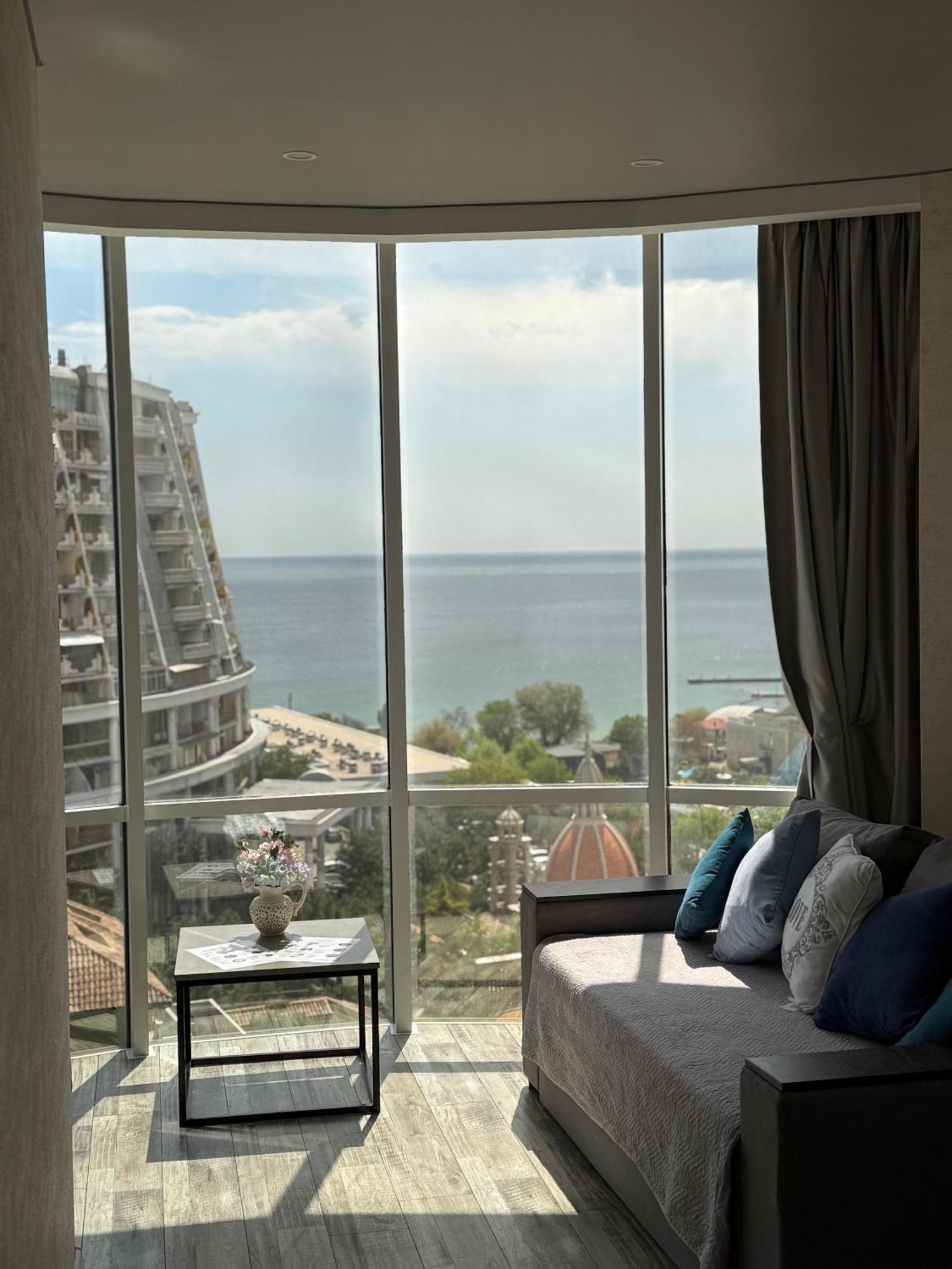 Gagarin Plaza Apartments Odessa Ngoại thất bức ảnh